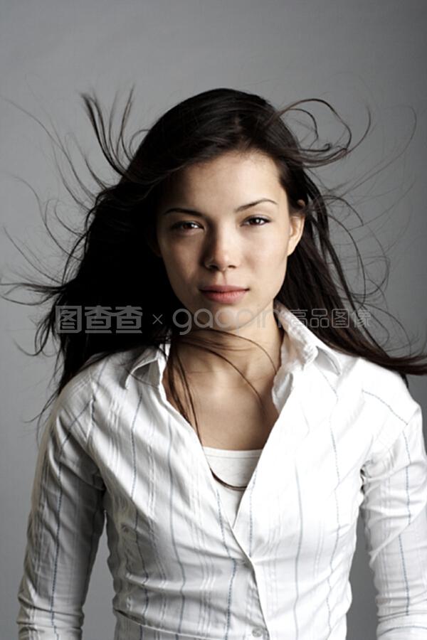 资讯